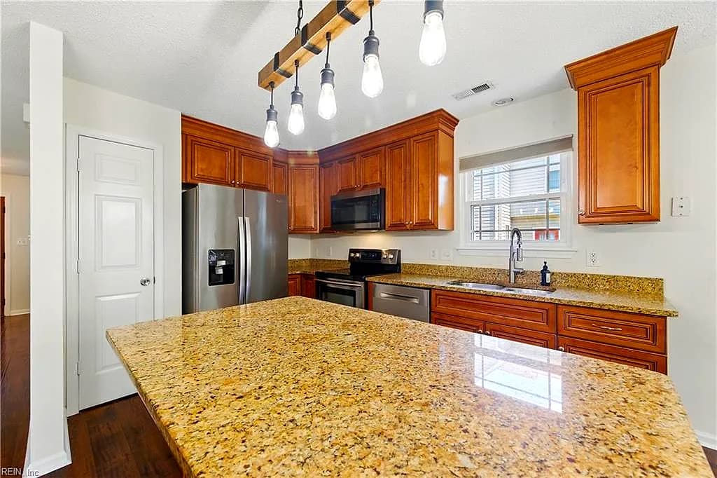 103 Crimson CT, YORKTOWN VA 23693 thumb 12