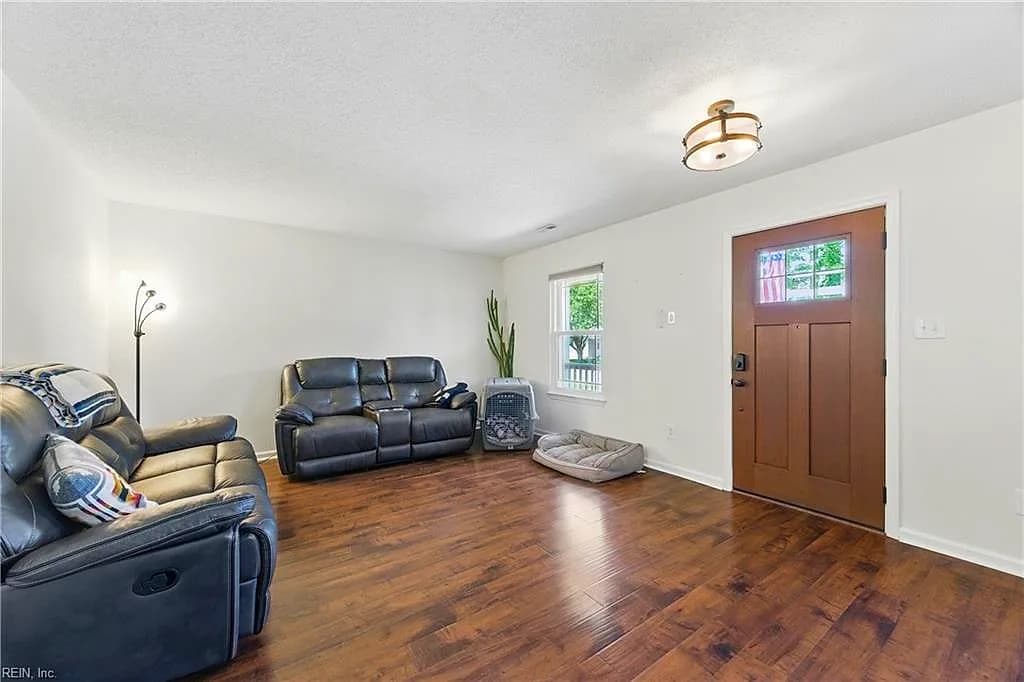 103 Crimson CT, YORKTOWN VA 23693 thumb 9