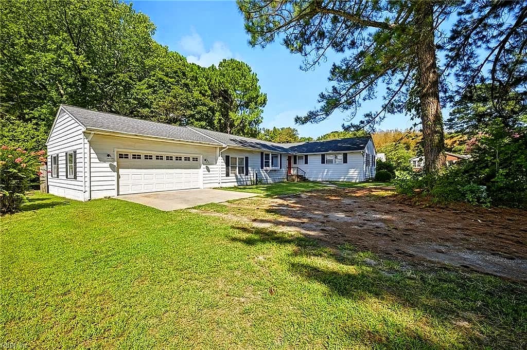 7931 Tidemill RD, HAYES VA 23072 - Photo 3