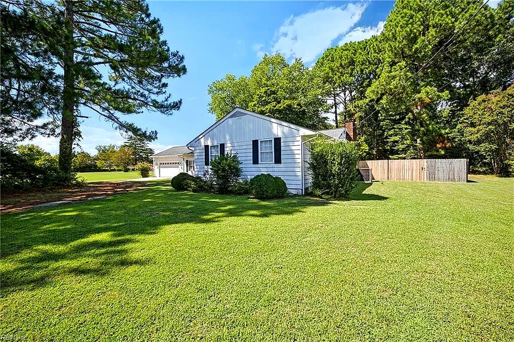 7931 Tidemill RD, HAYES VA 23072 - Photo 5