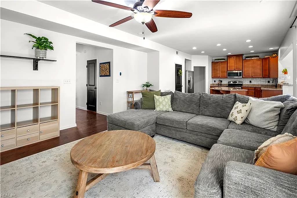 712 Appalachian Court CT, CHESAPEAKE VA 23320 thumb 8