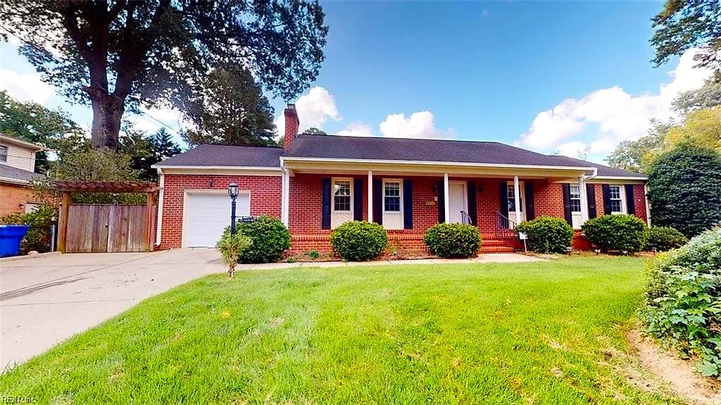 228 Falcon DR, NEWPORT NEWS VA 23606 - Main photo