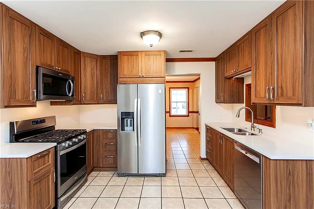 1612 Wasserman CT, VIRGINIA BEACH VA 23454 - Photo 5