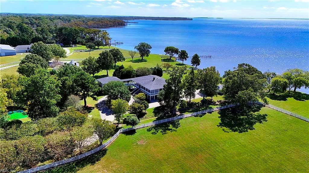 2069 Munden Point RD, VIRGINIA BEACH VA 23457 - Photo 2