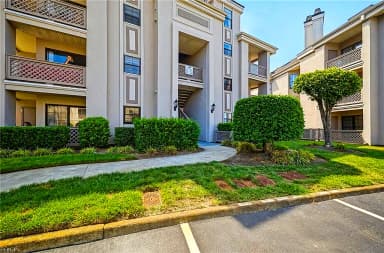 409 Harbour PT #204, VIRGINIA BEACH VA 23451 thumb 1