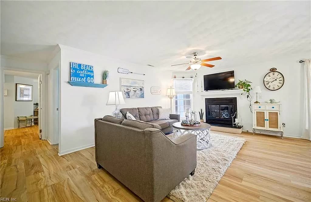409 Harbour PT #204, VIRGINIA BEACH VA 23451 - Photo 5