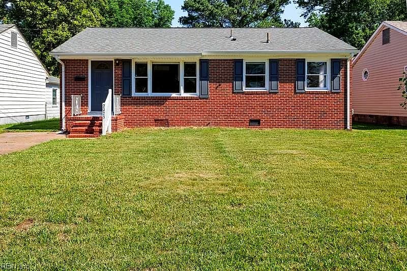 2023 Richard AVE, HAMPTON VA 23664 - Photo 2