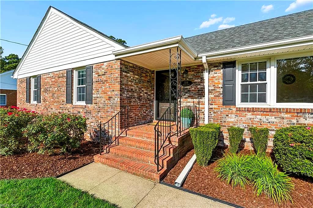 3218 Dogwood DR, PORTSMOUTH VA 23703 - Photo 5