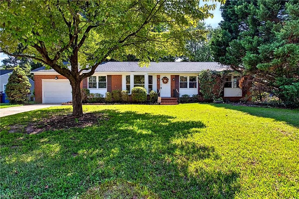 4353 Shorewood DR, CHESAPEAKE VA 23321 - Main photo