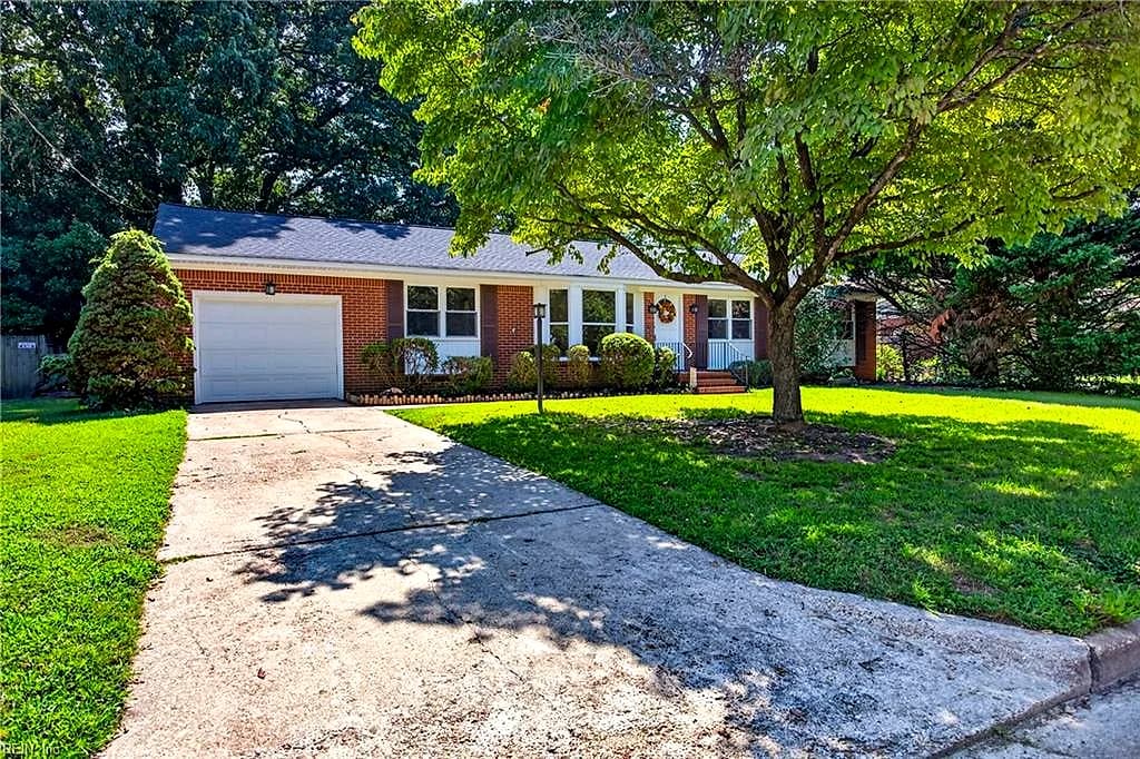 4353 Shorewood DR, CHESAPEAKE VA 23321 - Photo 4