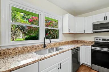 108 Hermitage RD, NEWPORT NEWS VA 23606 thumb 4
