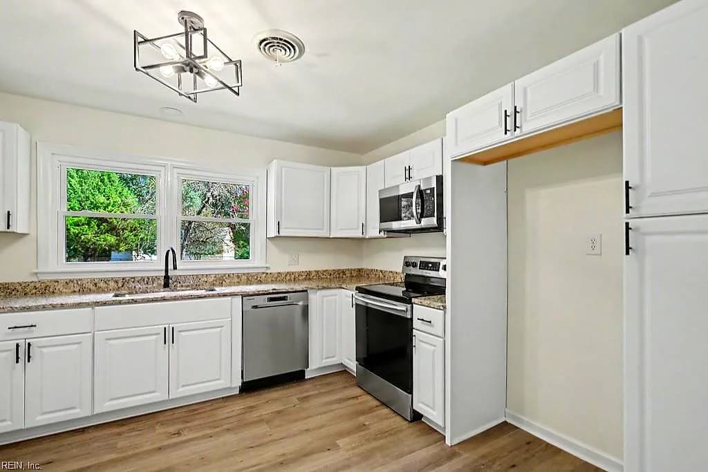 108 Hermitage RD, NEWPORT NEWS VA 23606 thumb 6