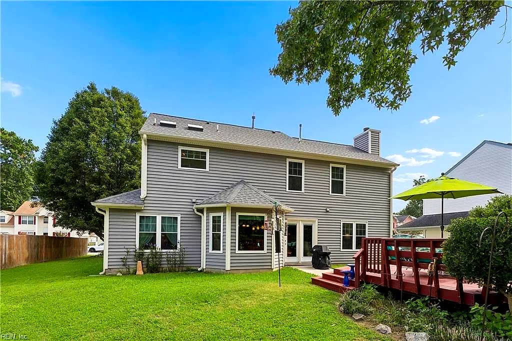 18 Thoroughbred DR, HAMPTON VA 23666 - Photo 4
