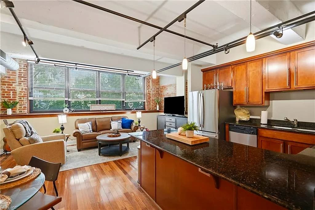 426 Granby ST #2C, NORFOLK VA 23510 - Photo 2