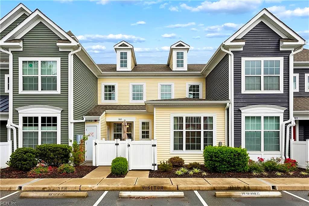 302 Promenade LN, WILLIAMSBURG VA 23185 - Photo 3