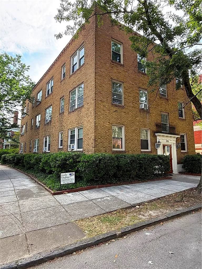 210 Drummond Place PL #6, NORFOLK VA 23507 - Photo 3