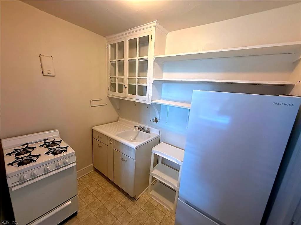 210 Drummond Place PL #6, NORFOLK VA 23507 thumb 7