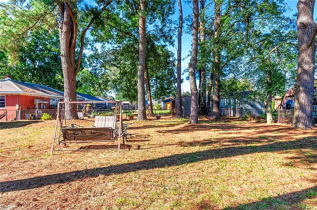 208 Jordan DR, SMITHFIELD VA 23430 thumb 12