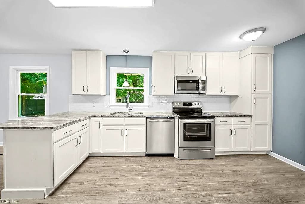 127 James Landing RD, NEWPORT NEWS VA 23606 thumb 10