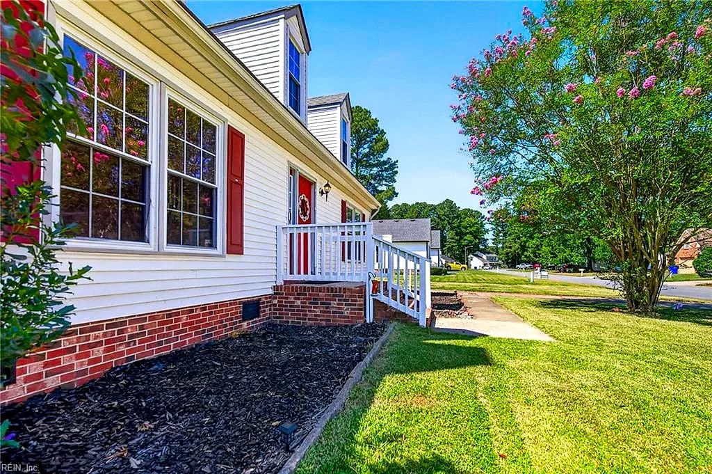811 Haskins DR, SUFFOLK VA 23434 thumb 12