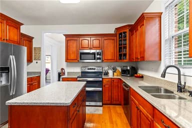 909 Brice CT, CHESAPEAKE VA 23322 thumb 6