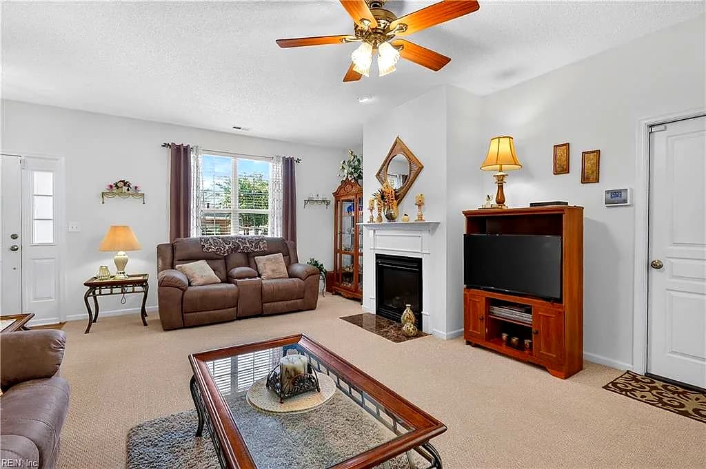 1486 Otterbourne CIR, CHESAPEAKE VA 23320 thumb 11