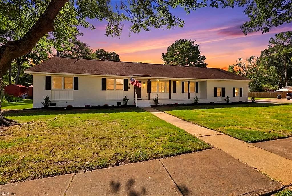 976 Edwin DR, VIRGINIA BEACH VA 23464 - Photo 4