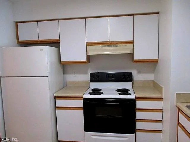 9624 2nd Bay ST #1, NORFOLK VA 23518 - Photo 5