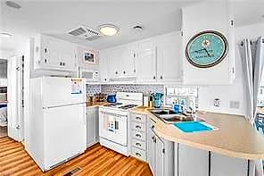 3665 Sandpiper RD #123, VIRGINIA BEACH VA 23456 thumb 11