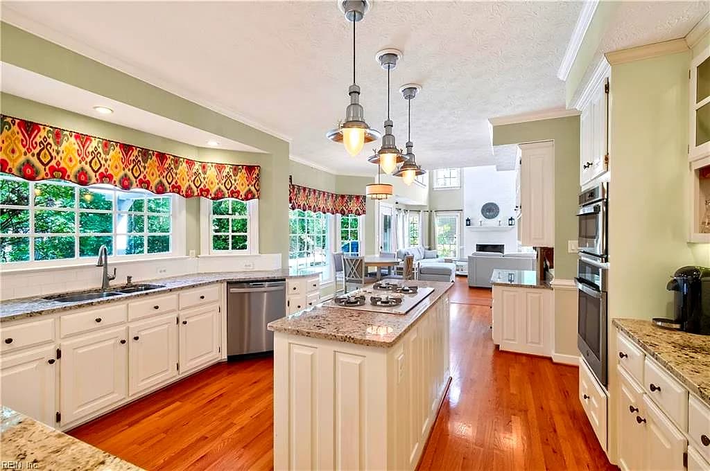 20218 Olde Towne CT, SMITHFIELD VA 23430 thumb 12