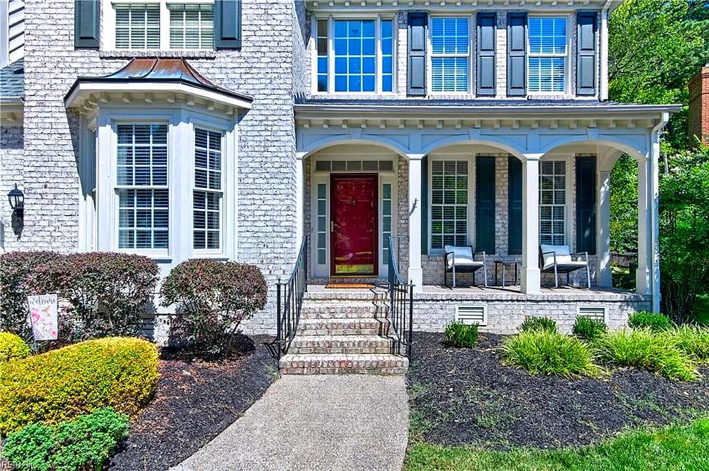20218 Olde Towne CT, SMITHFIELD VA 23430 - Photo 4