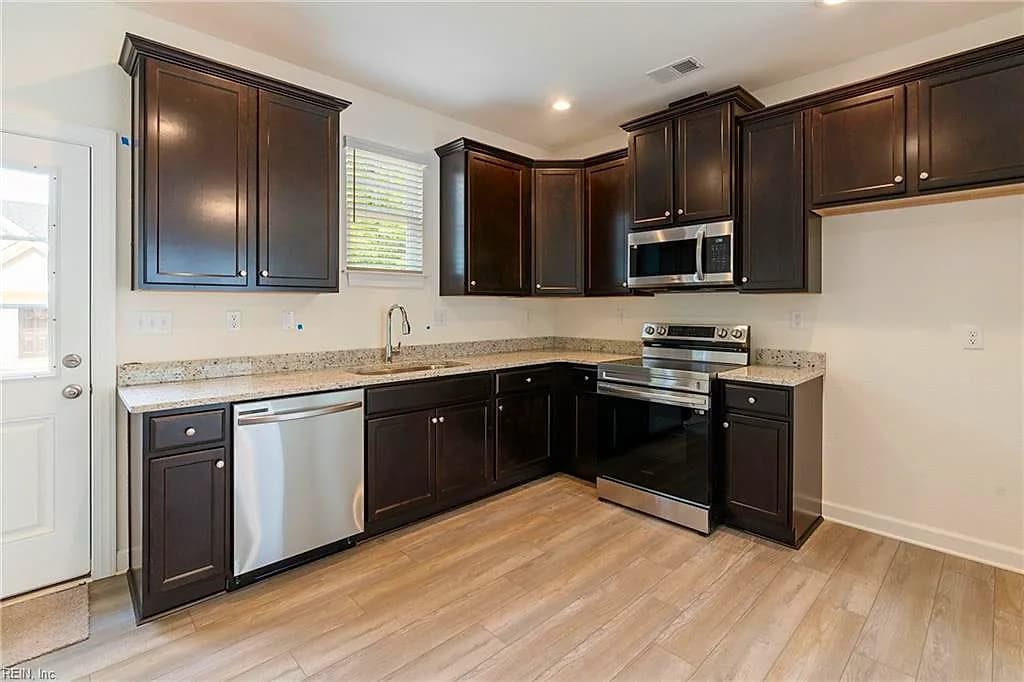 3873 A Strawberry Plains RD, WILLIAMSBURG VA 23188 thumb 8
