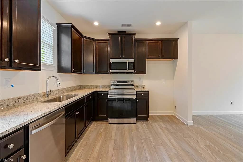 3871 A Strawberry Plains RD, WILLIAMSBURG VA 23188 thumb 10