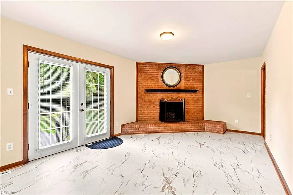 498 Windemere RD, NEWPORT NEWS VA 23602 thumb 11