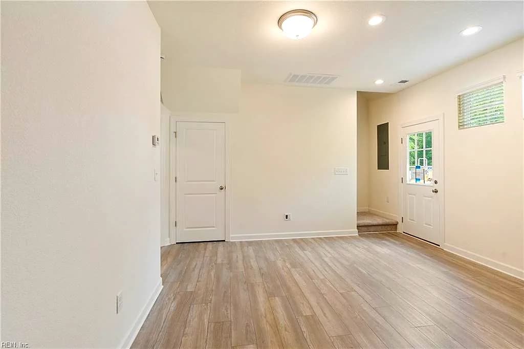 3867 B Strawberry Plains RD #B, WILLIAMSBURG VA 23188 - Photo 3