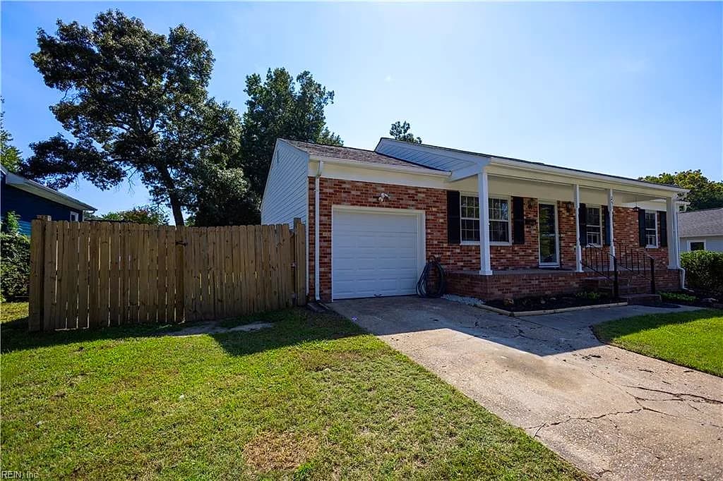 251 Mona DR, NEWPORT NEWS VA 23608 - Photo 3