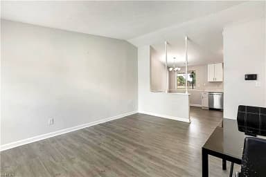 1319 Caldwell DR, HAMPTON VA 23666 thumb 3