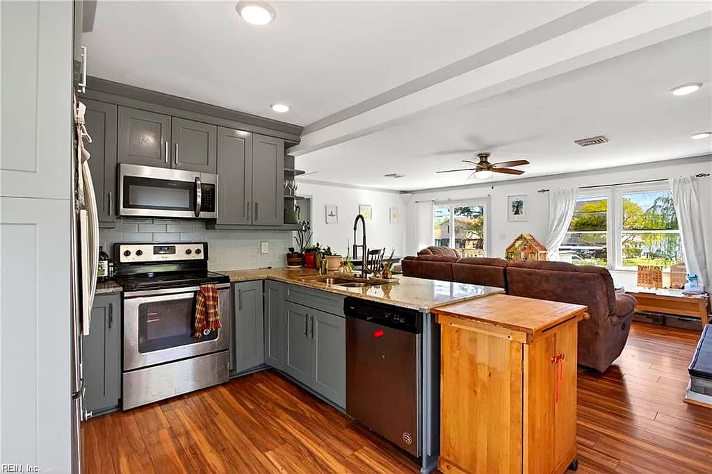 1309 Dandy Loop RD, YORKTOWN VA 23692 thumb 10