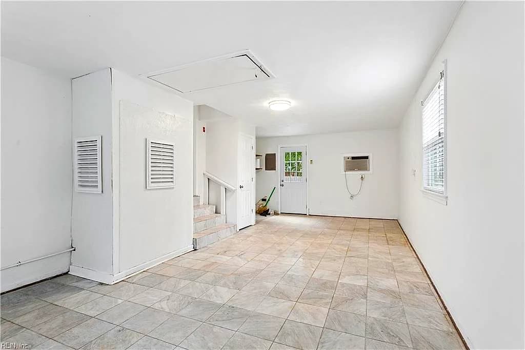 216 Watkins DR, HAMPTON VA 23669 thumb 9