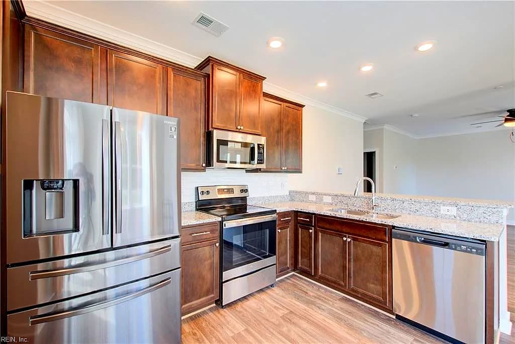 609 Fishers CT, HAMPTON VA 23666 thumb 7