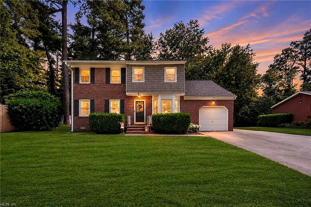 4 Hansom DR, POQUOSON VA 23662 - Photo 2