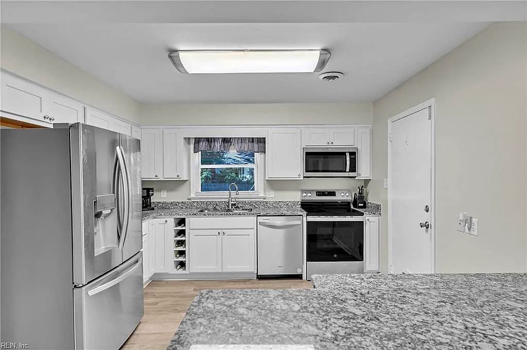 4 Hansom DR, POQUOSON VA 23662 thumb 12