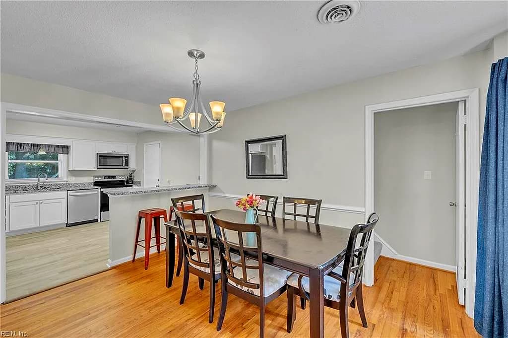 4 Hansom DR, POQUOSON VA 23662 - Photo 4