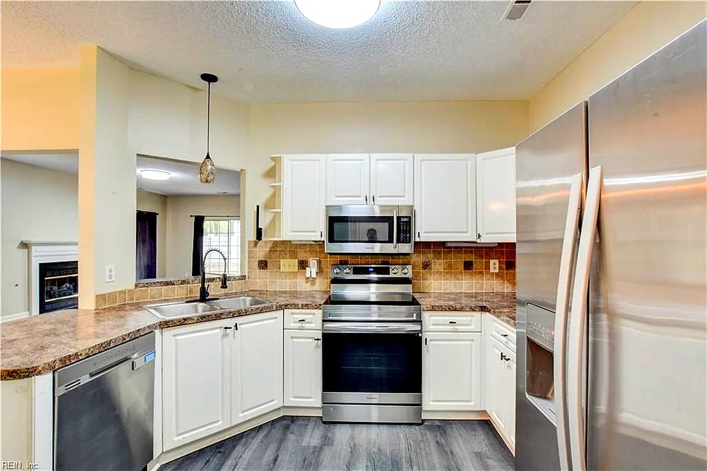 922 Willow PT, NEWPORT NEWS VA 23602 thumb 11
