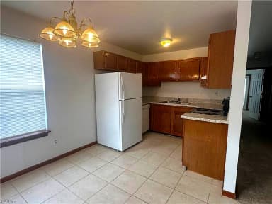3301 Clover Meadows DR, CHESAPEAKE VA 23321 thumb 4