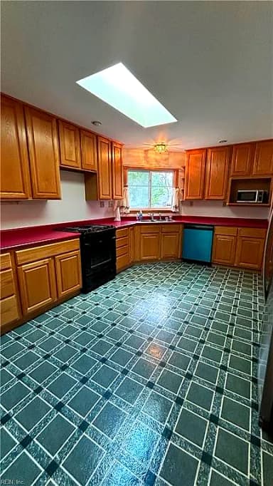 833 Thames DR, HAMPTON VA 23666 thumb 12