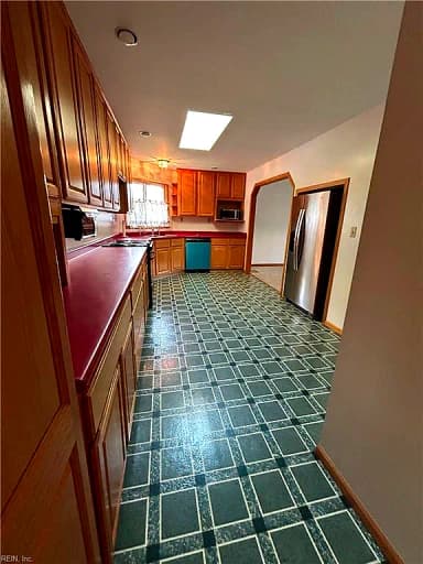 833 Thames DR, HAMPTON VA 23666 thumb 4