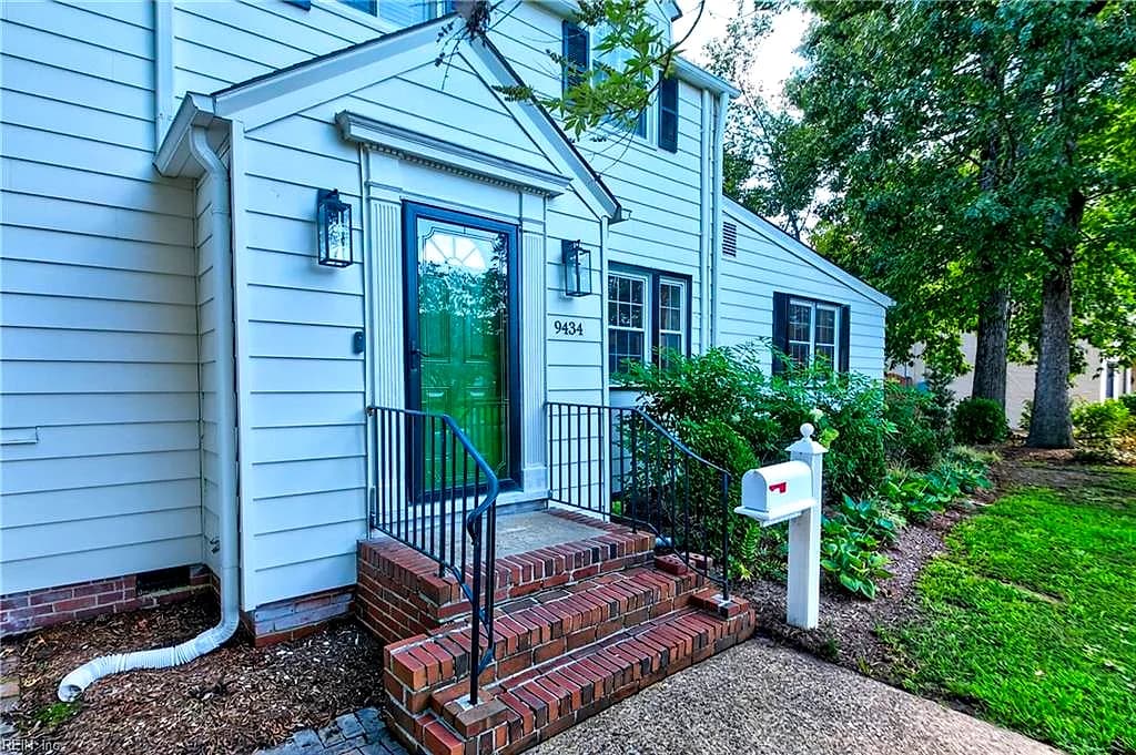9434 Selby PL, NORFOLK VA 23503 - Photo 3
