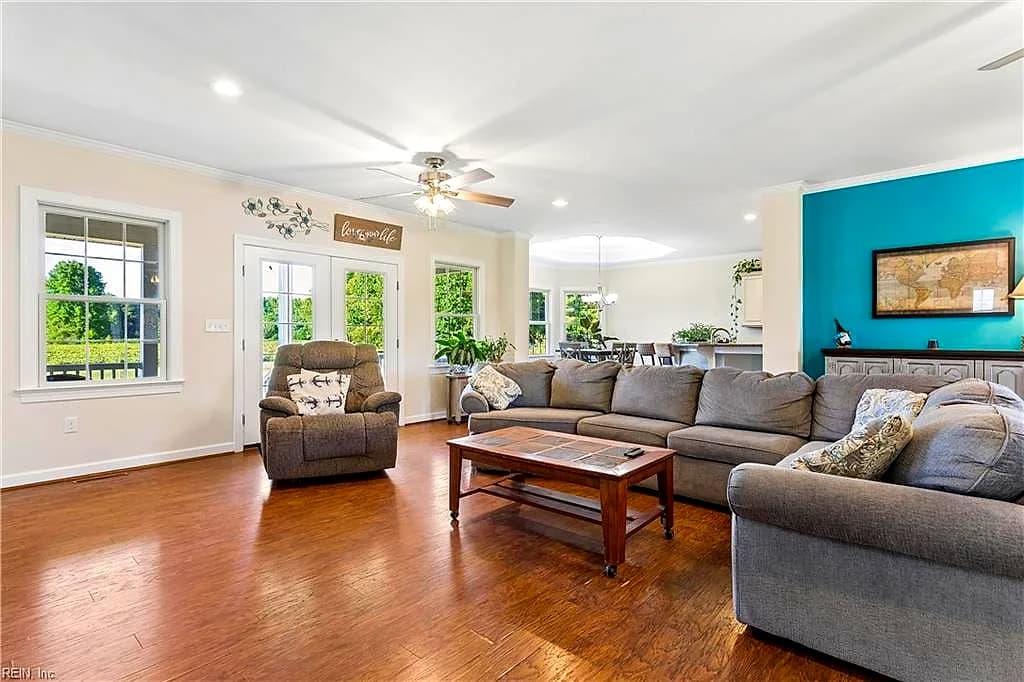 10028 Halltown RD, SMITHFIELD VA 23430 thumb 11