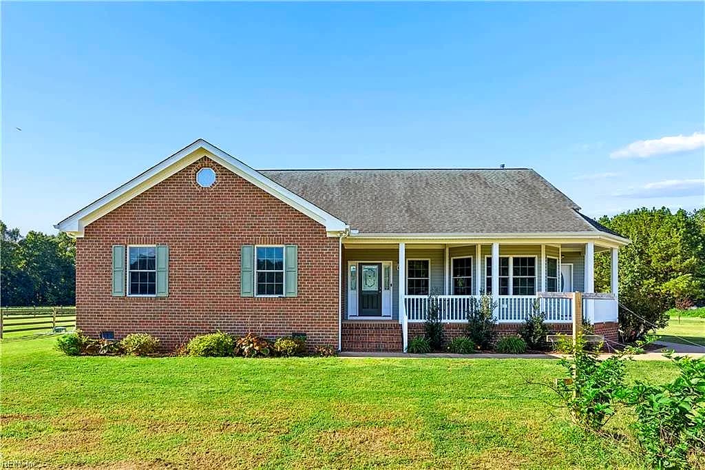 10028 Halltown RD, SMITHFIELD VA 23430 - Photo 4